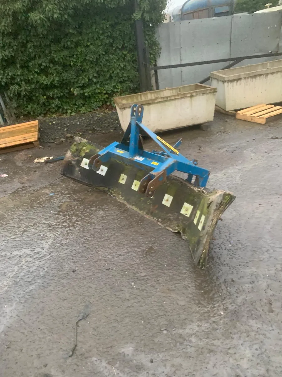 HD Fleming yard scraper - Image 2