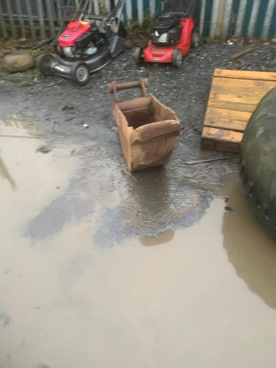 13 inch digger bucket - Image 3