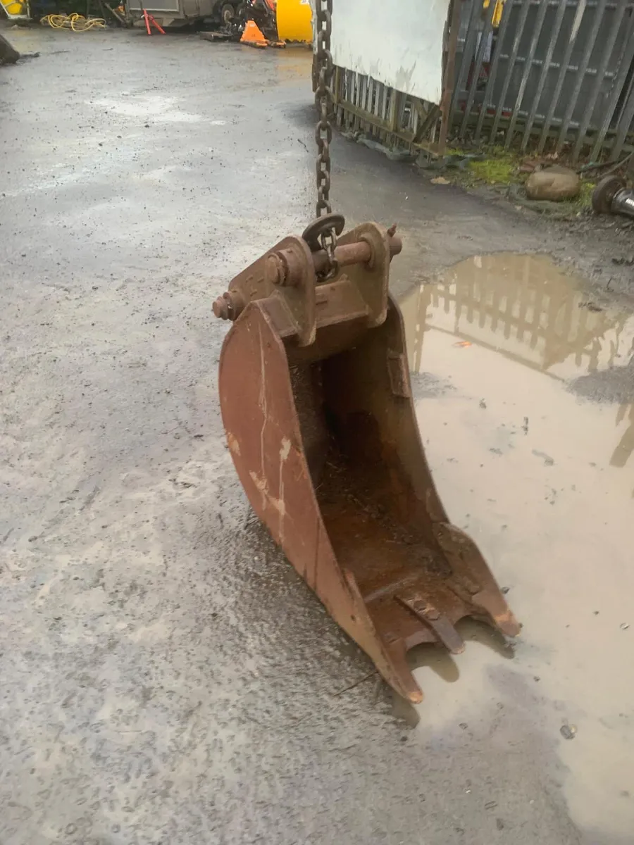 13 inch digger bucket - Image 1