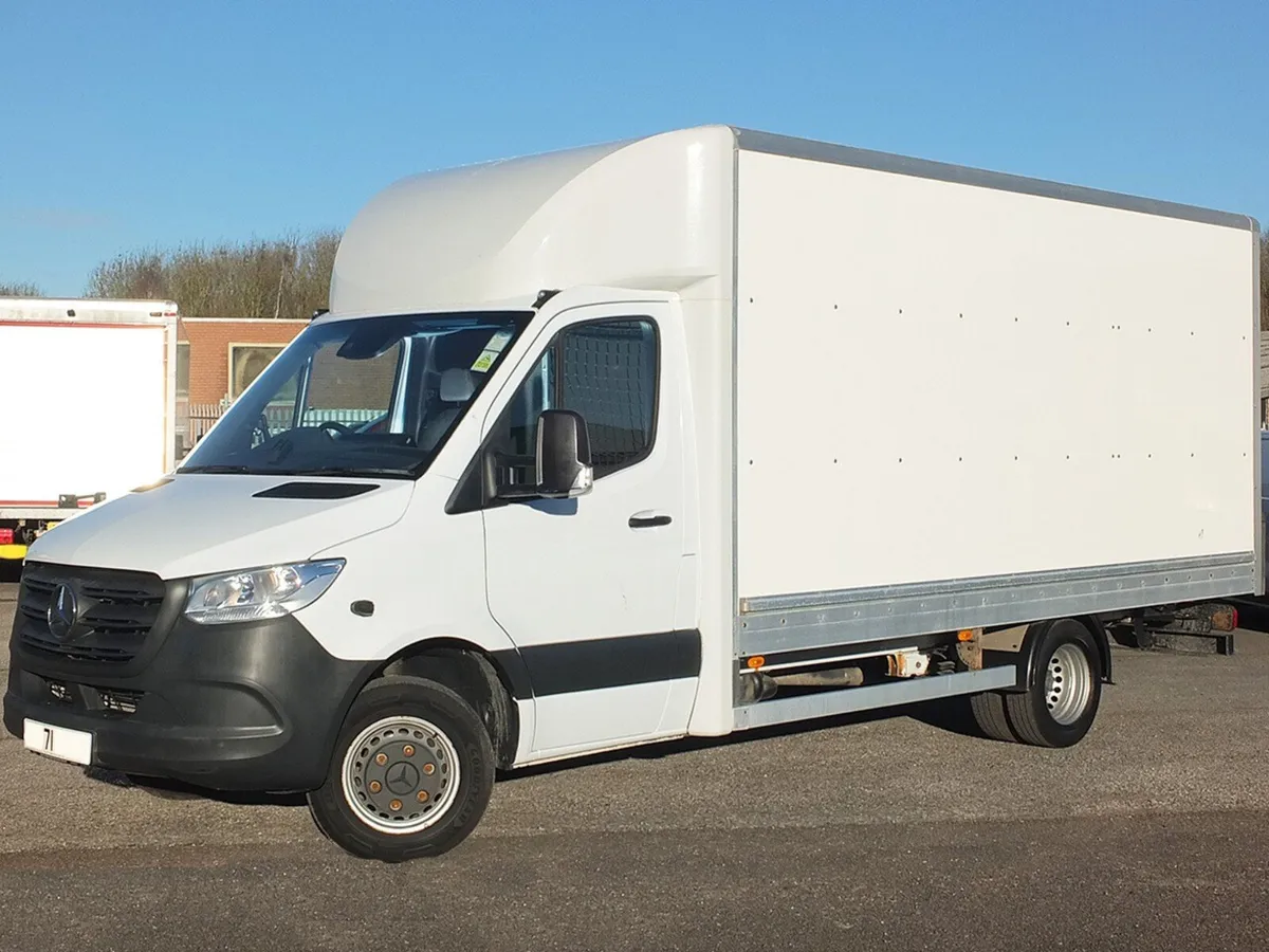 2022 Mercedes-Benz Sprinter Luton Box Van - Image 1