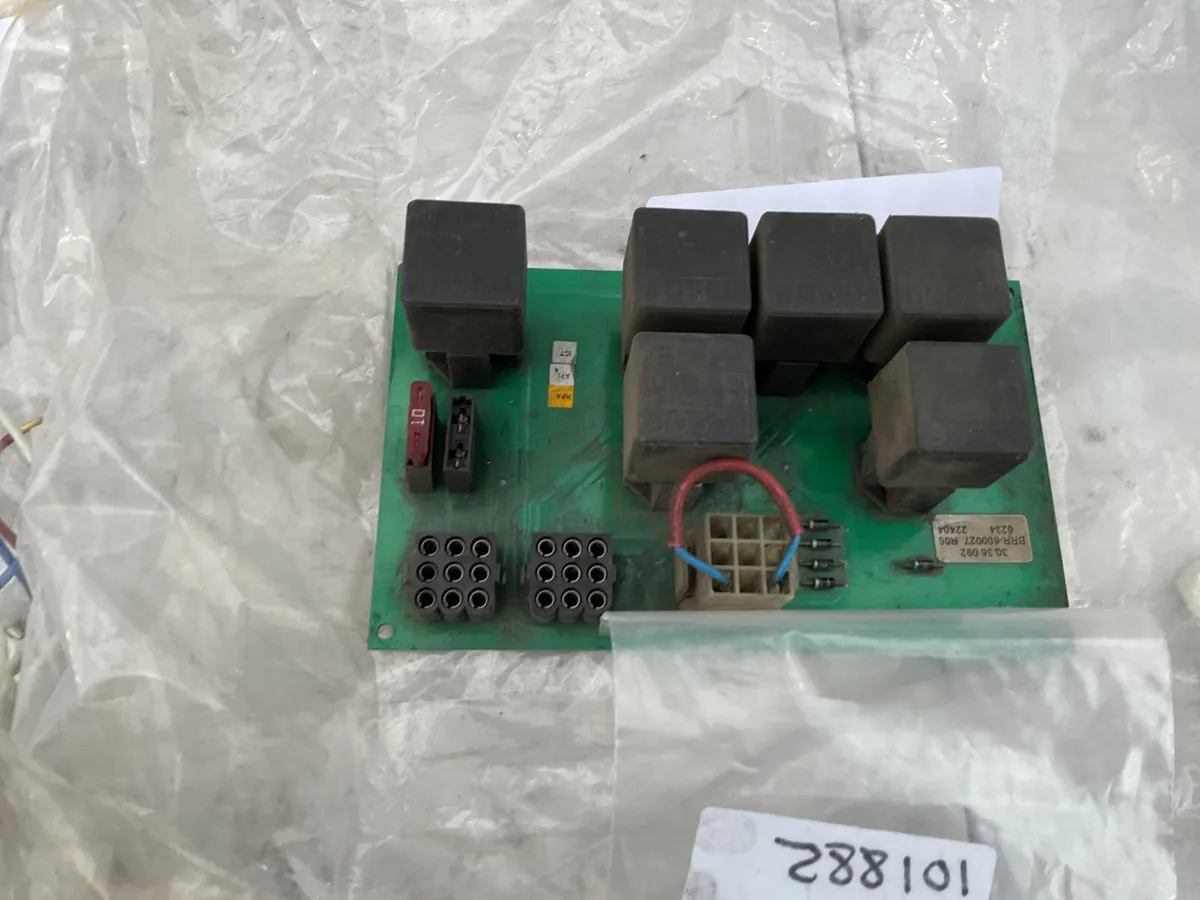 Online Auction Of A Electrical  Component& More! - Image 3