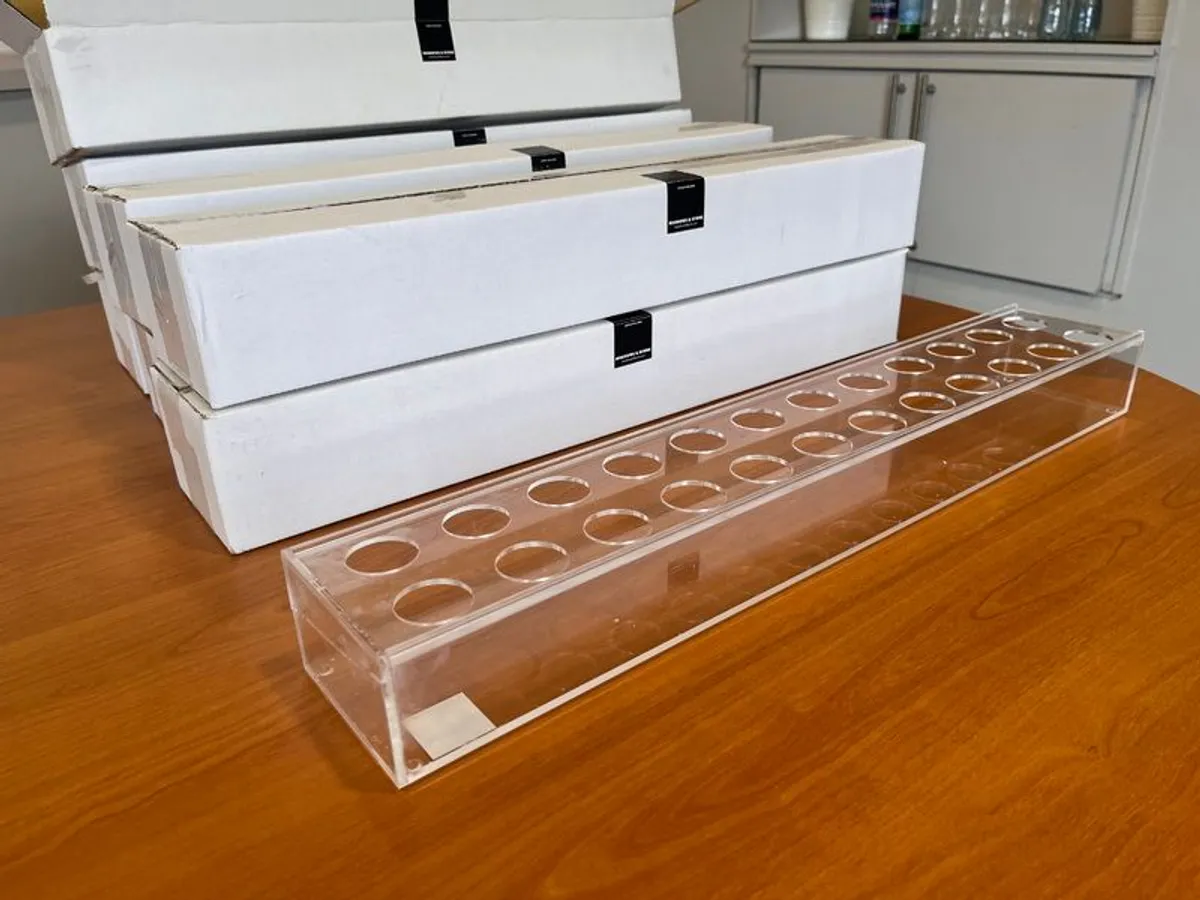 Clear acrylic Flower table Centre piece - Image 4