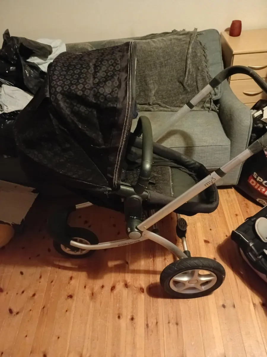 Mother & Baby - Image 1