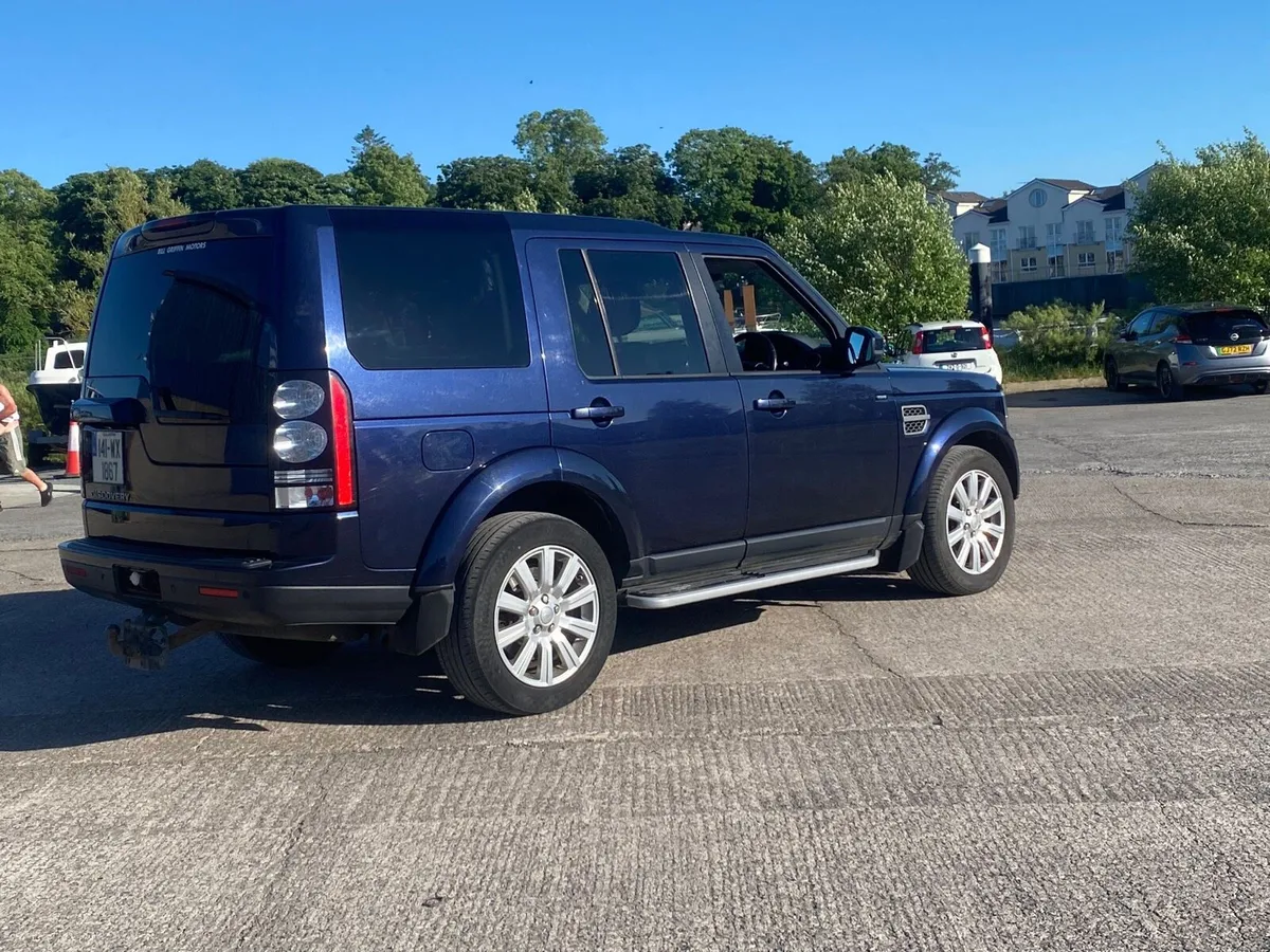 Land Rover Discovery - Image 1