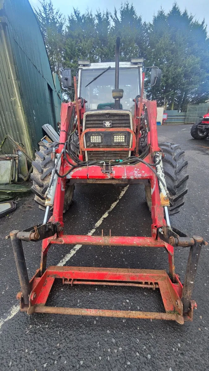 Massey 390 4WD - Image 2