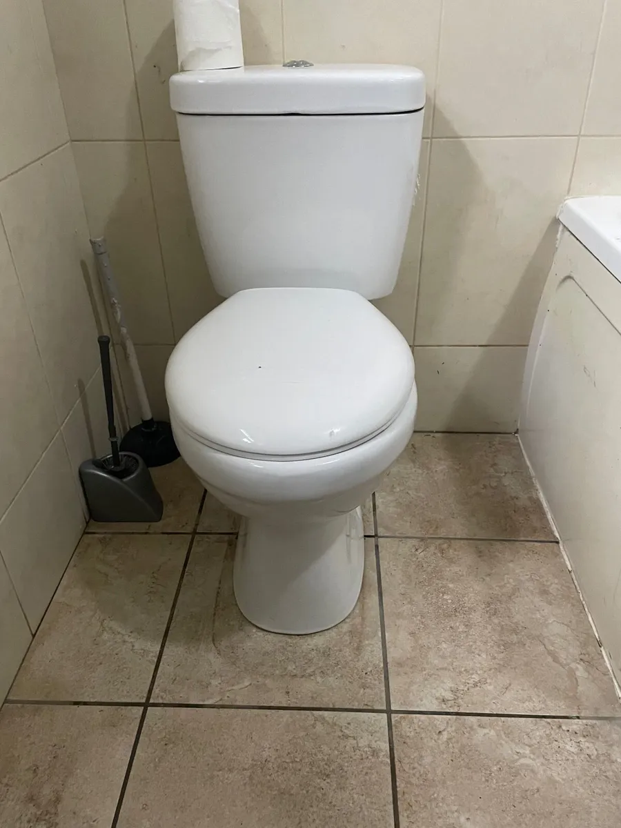 Toilet - Image 2