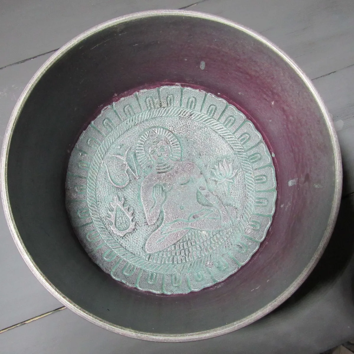 Large 21cm Tibetan Singing Bowl – Meditation - Image 4