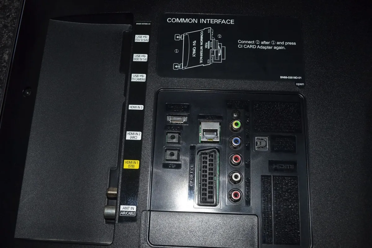 Samsung 46-inch Full HD Smart TV - Image 4