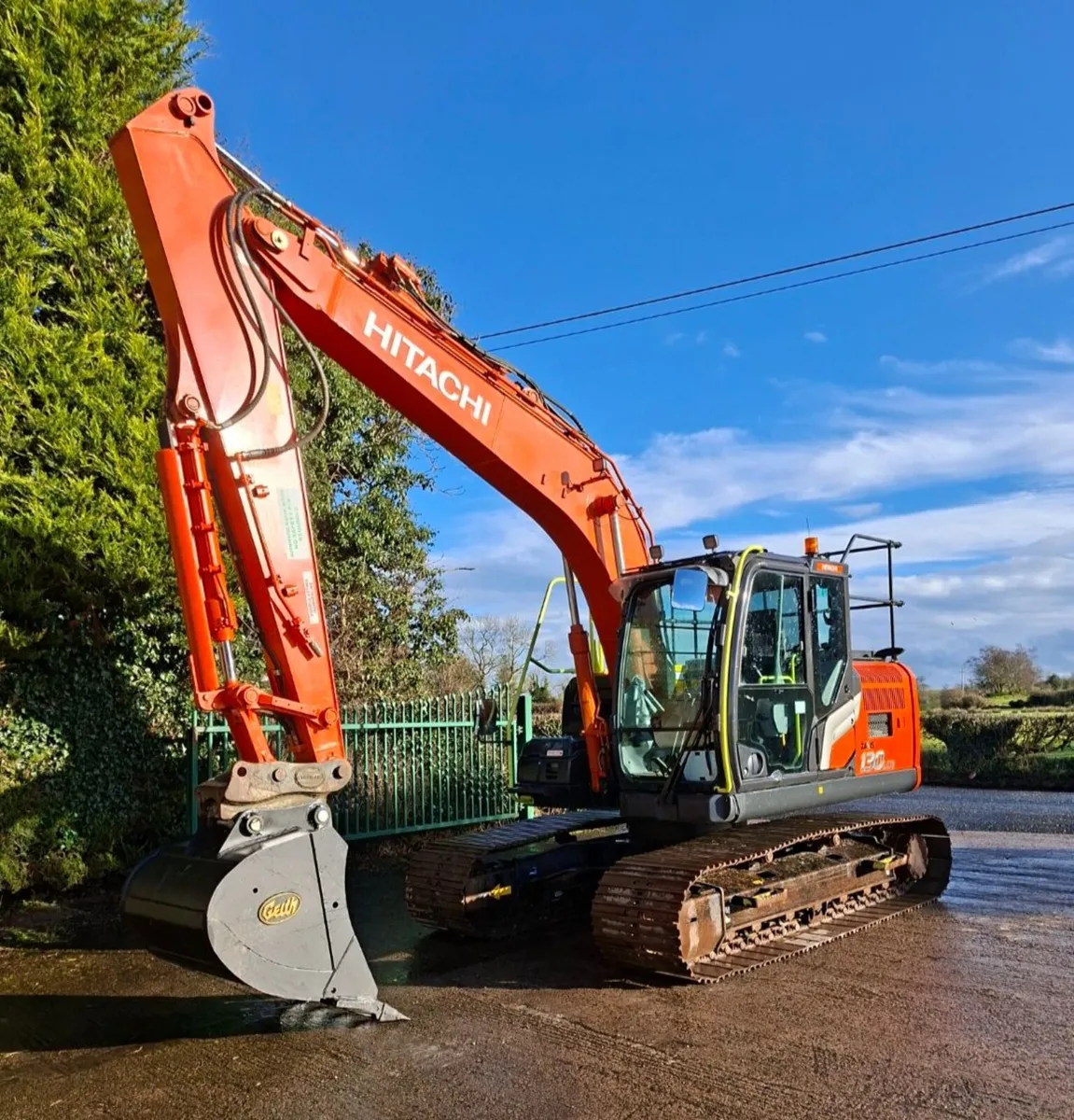 2022 Hitachi 130-7 (4000hrs) - Image 2