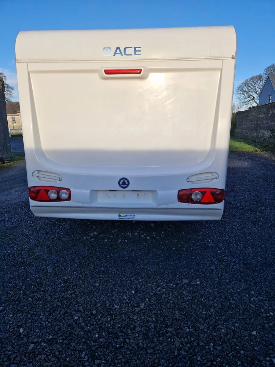 Caravan Swift Envoy Ace Jubilee - Image 2