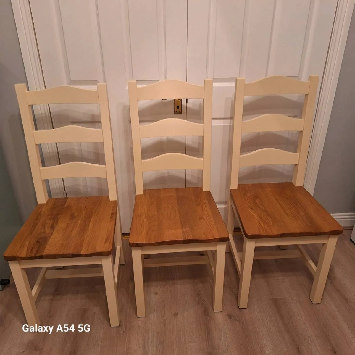 Dining room chairs - Image 3