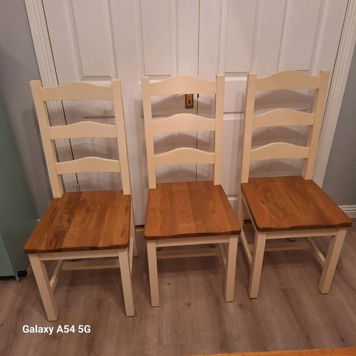 Dining room chairs - Image 4