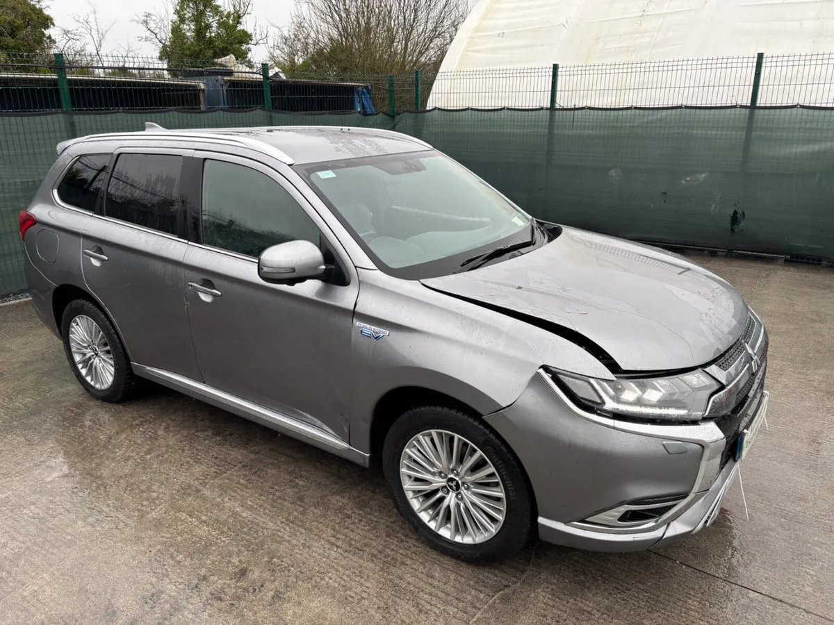 191 Mitsubishi Outlander Plug-in Hybrid Automatic - Image 2