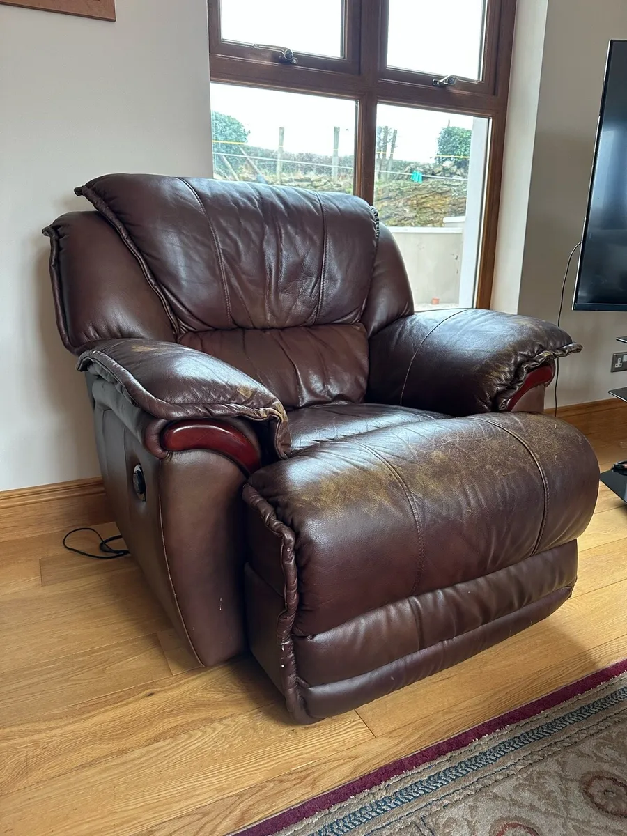 3,2,1 recliner sofa set - Image 1