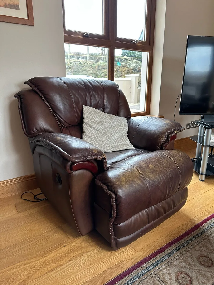 3,2,1 recliner sofa set - Image 2