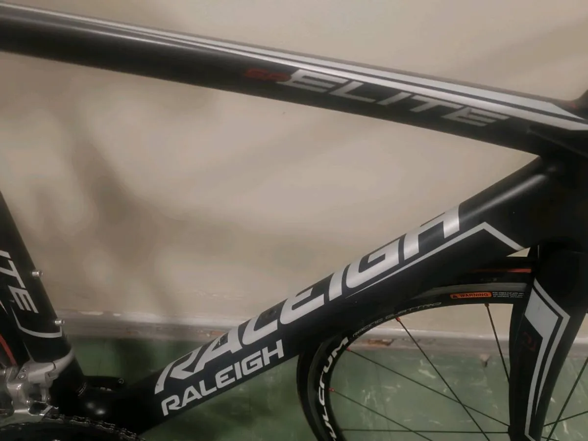 Carbon bike - Image 4