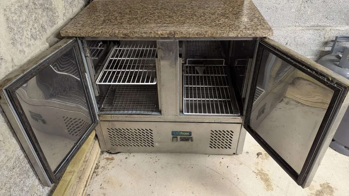 Catering fridge - Image 1
