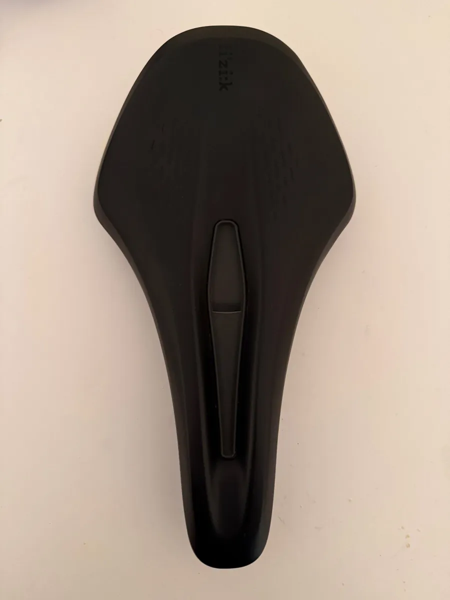 Fizik Terra Argo X3 Road Saddle - like new - Image 4