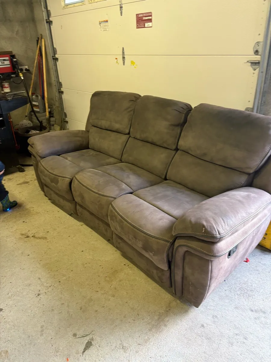 3 seater couch , 1 seater - Image 1