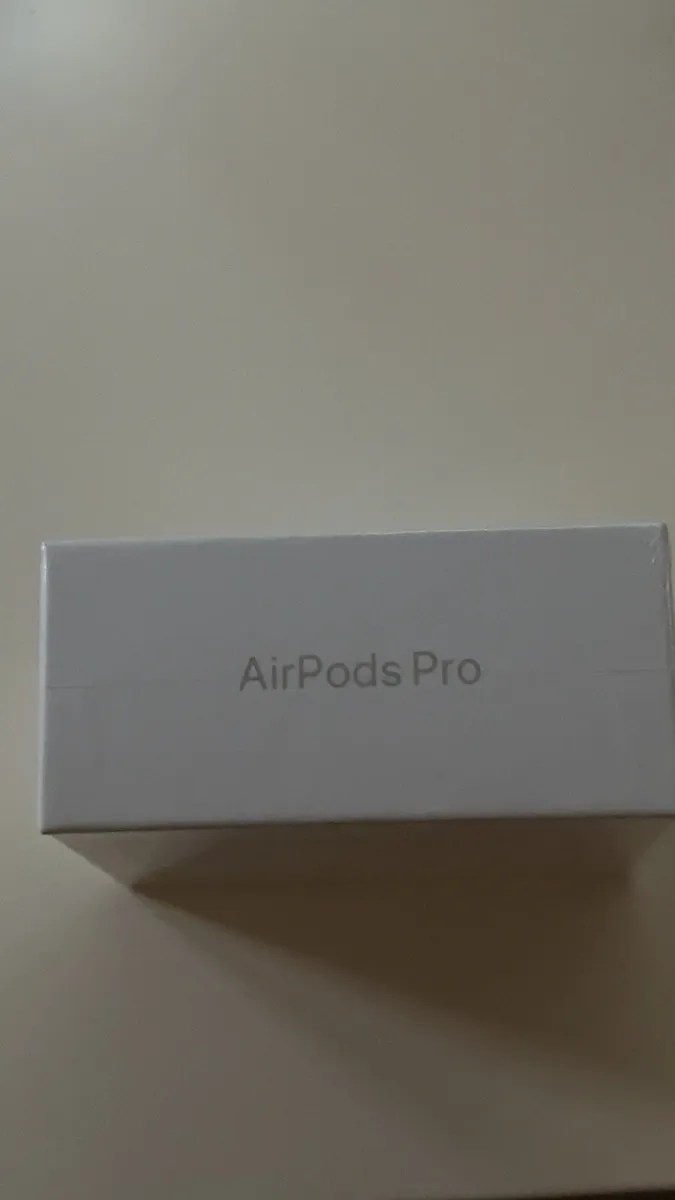 Apple AirPod pro 3s - Image 3