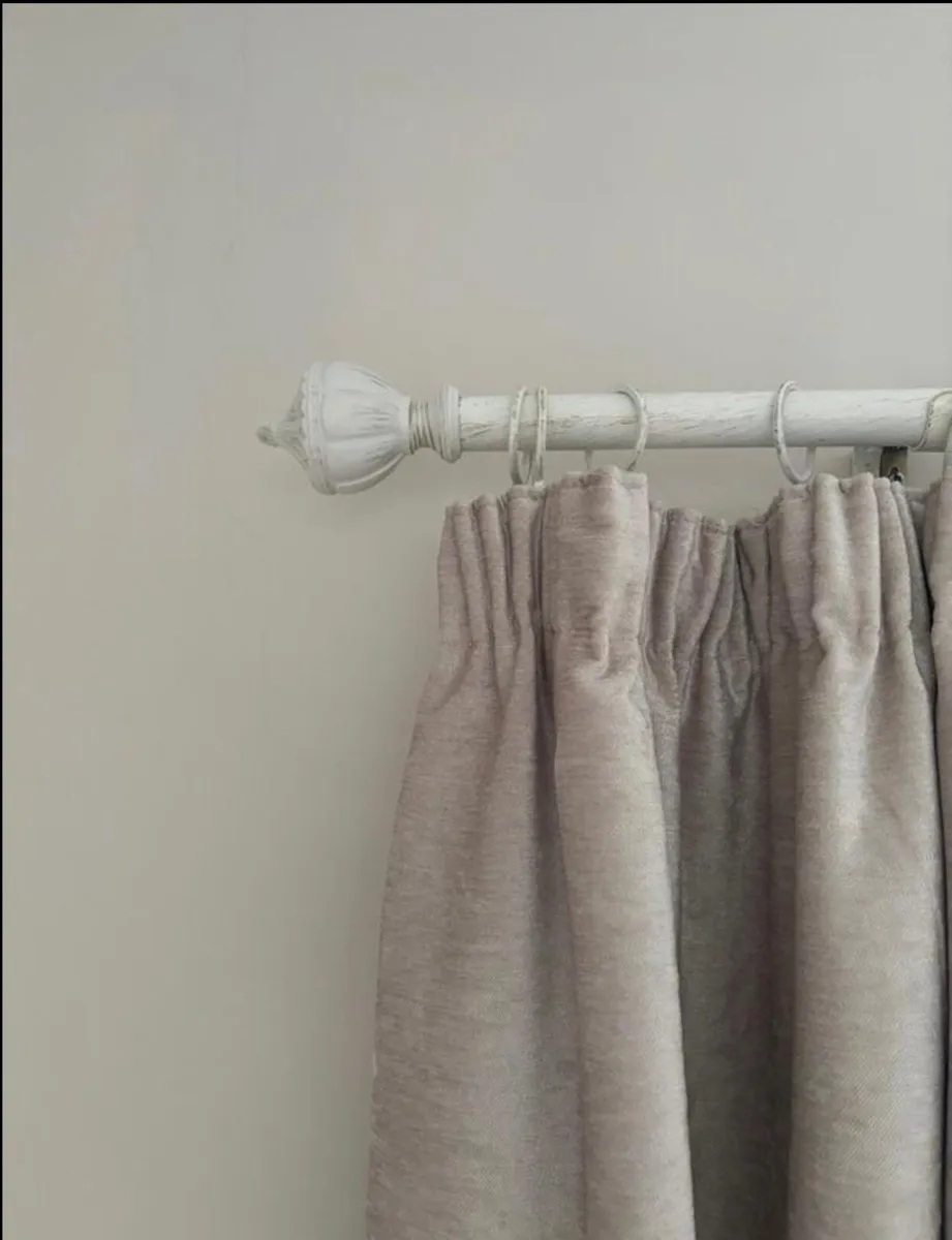 2.9 m curtain pole - Image 2