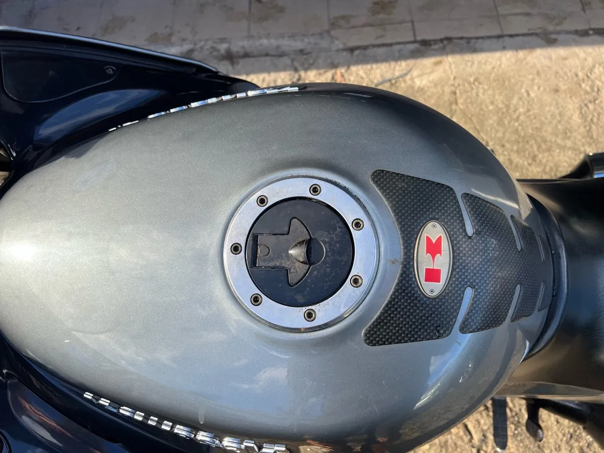 Kawasaki zzr1100 Icon - Image 3