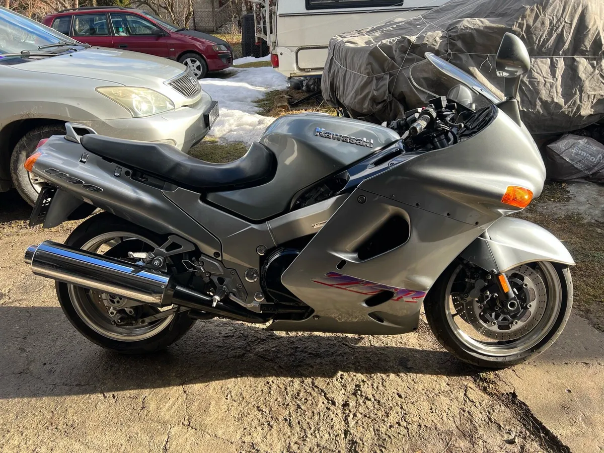 Kawasaki zzr1100 Icon - Image 4