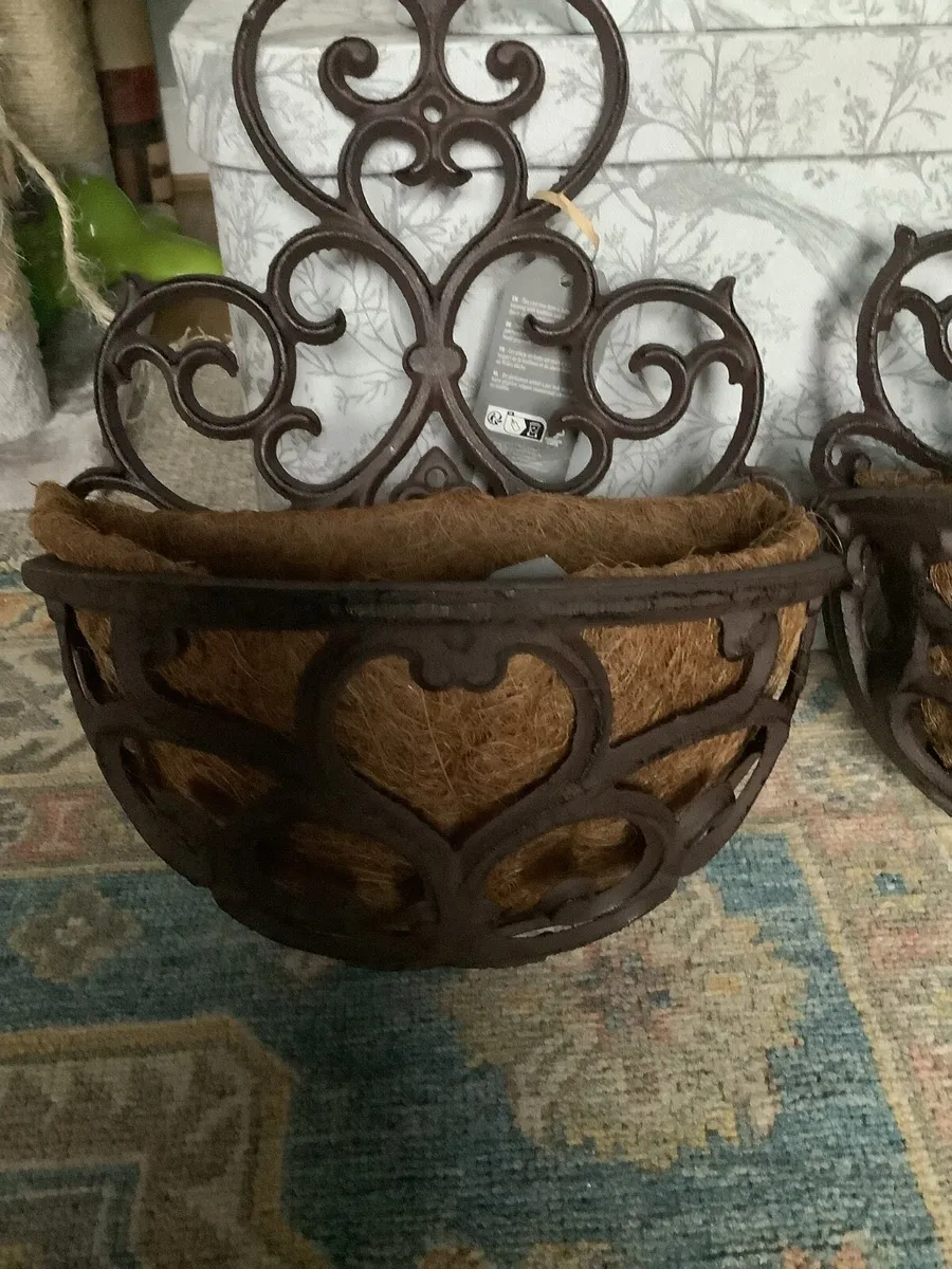 Cast iron plant holders - Image 3