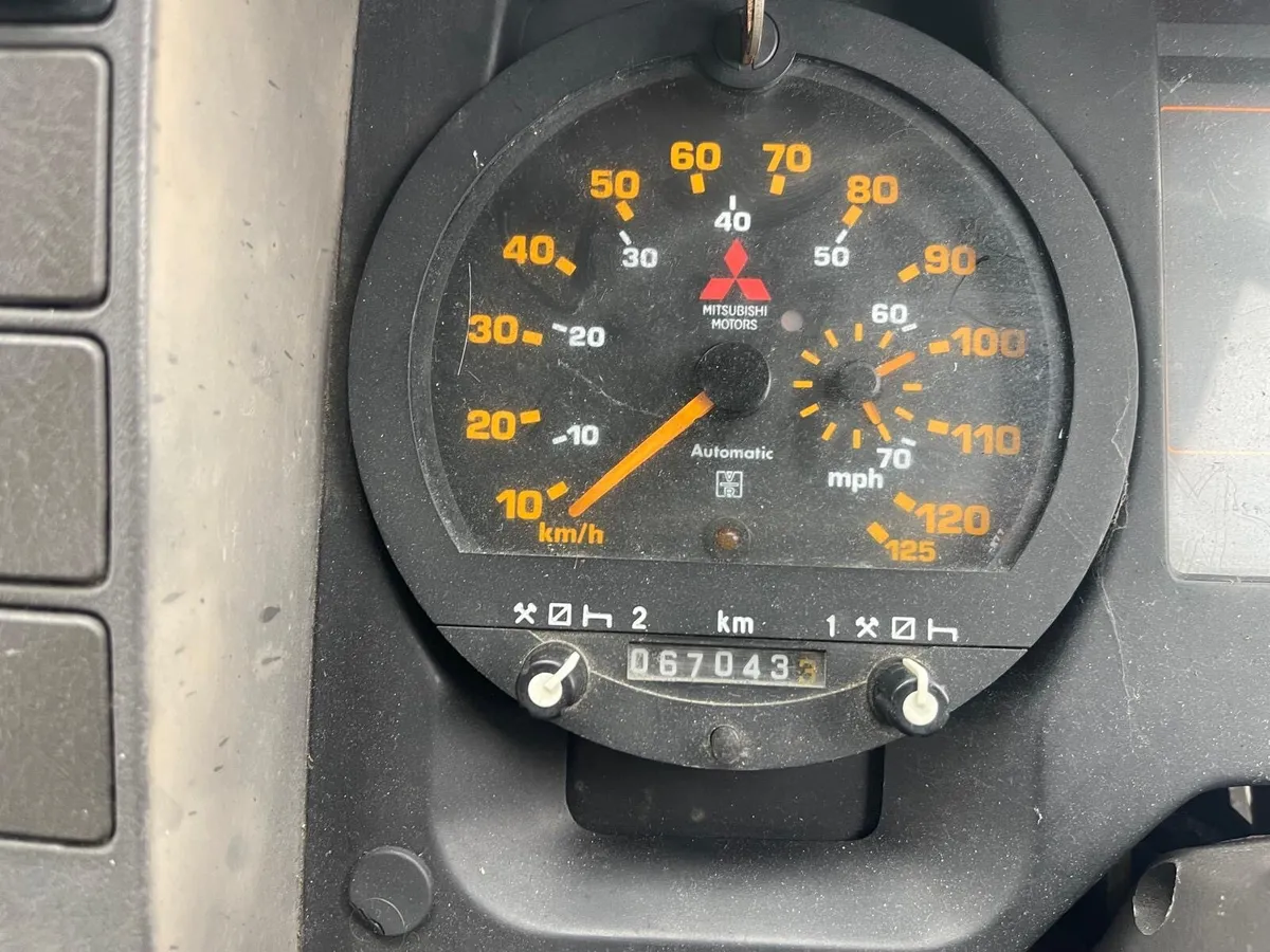 97 Mitsubishi Generator Truck - Image 3