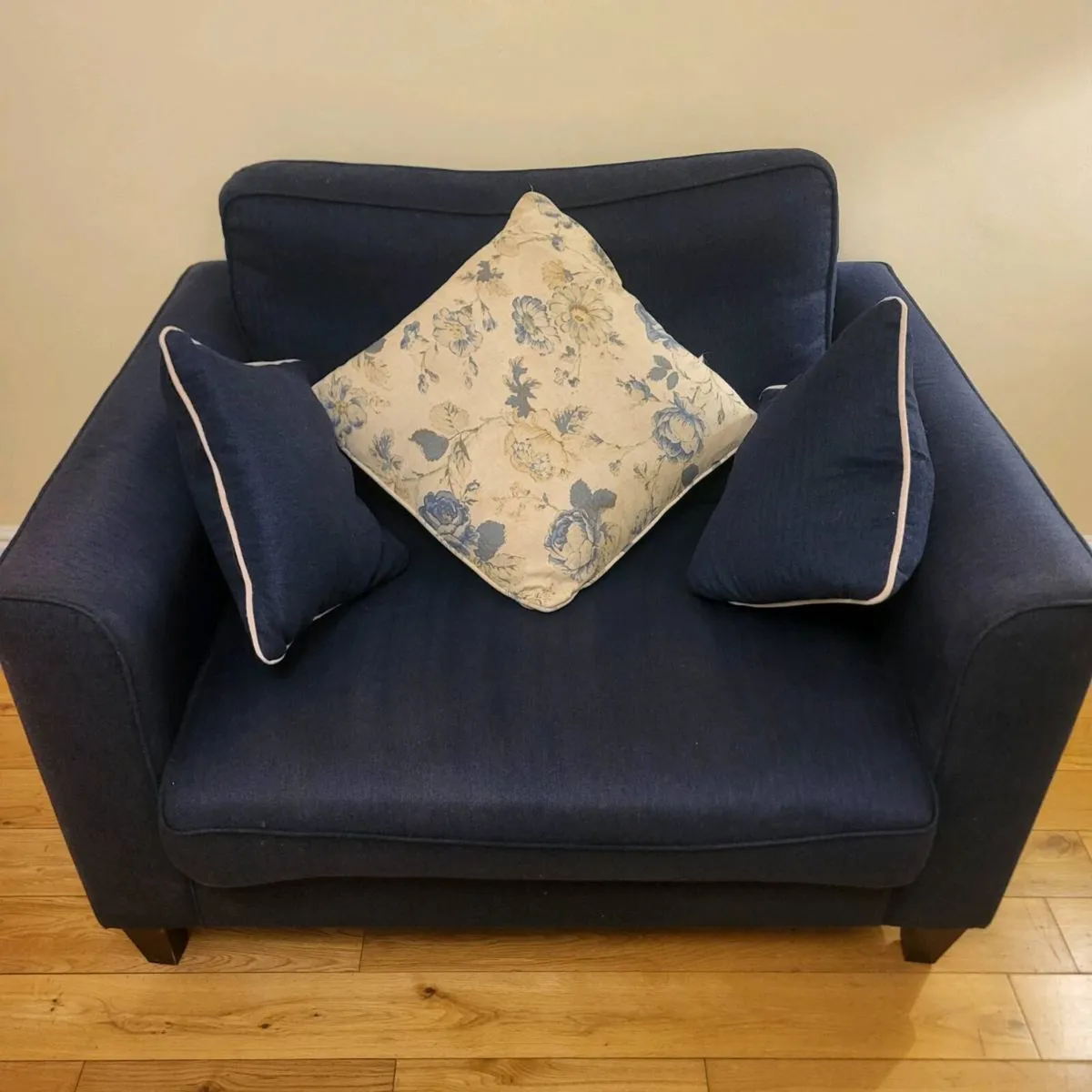 Sofa - Image 2