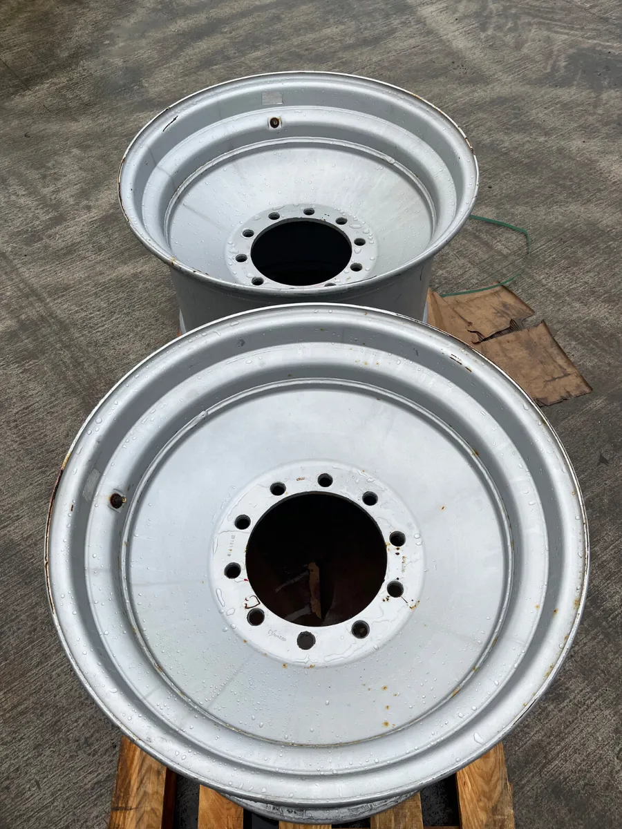 Slurry Tanker Rims 800/65R32 - Image 1