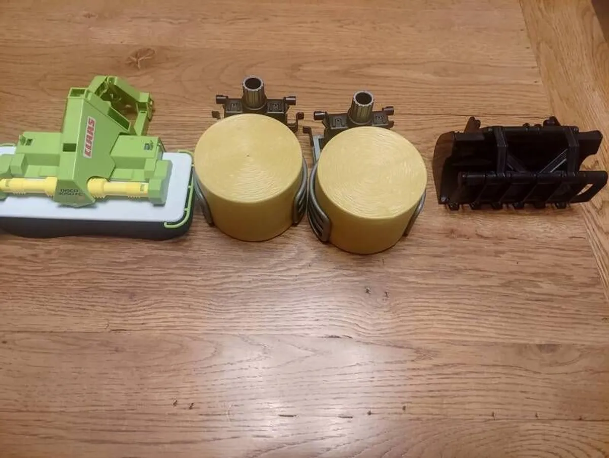 Bruder 1:16 Farm Toys - Image 1