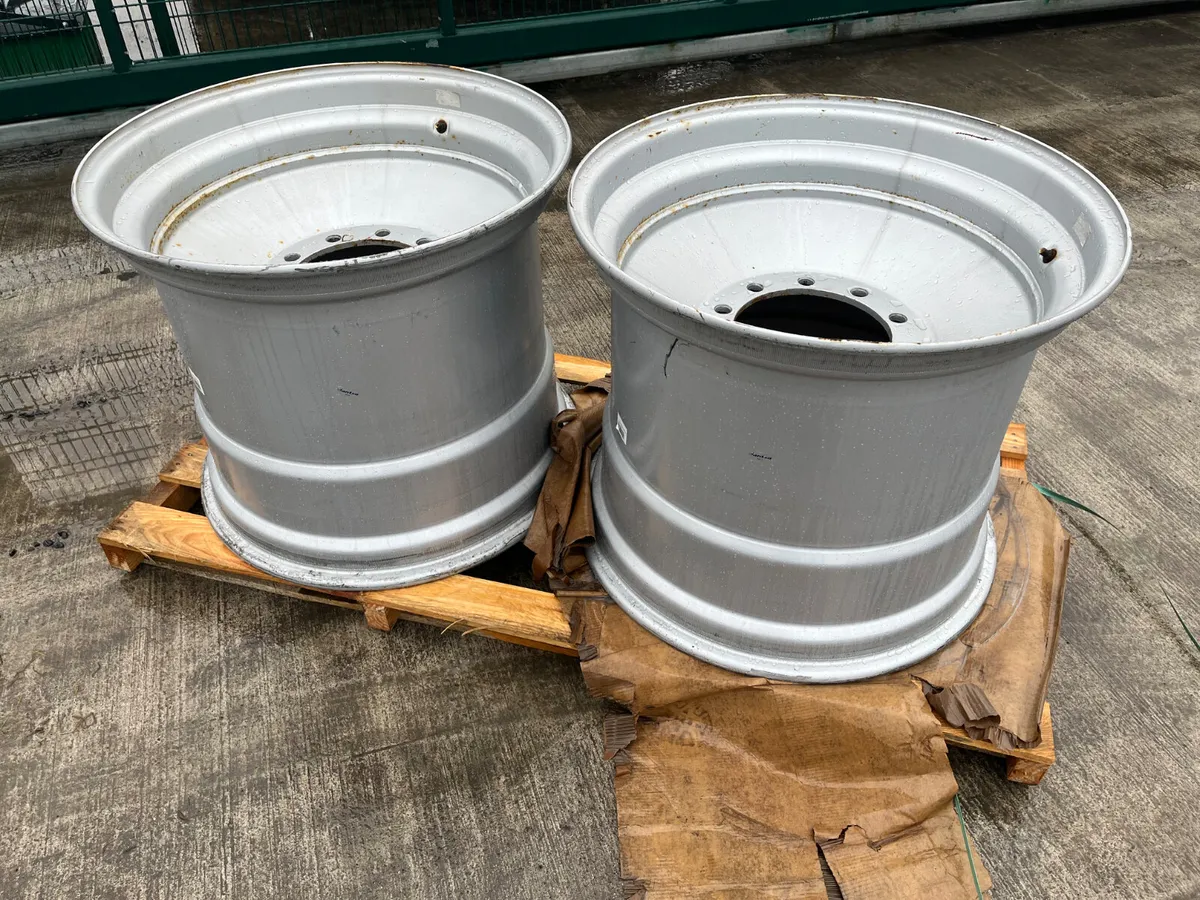 Slurry Tanker Rims 800/65R32 - Image 3