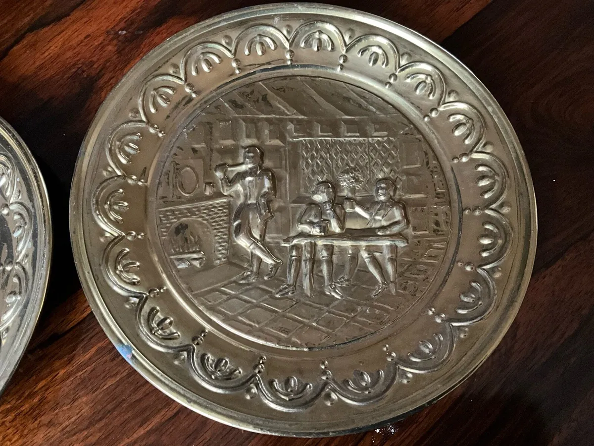 Pr. Vintage Brass Wall Plaques - Image 2