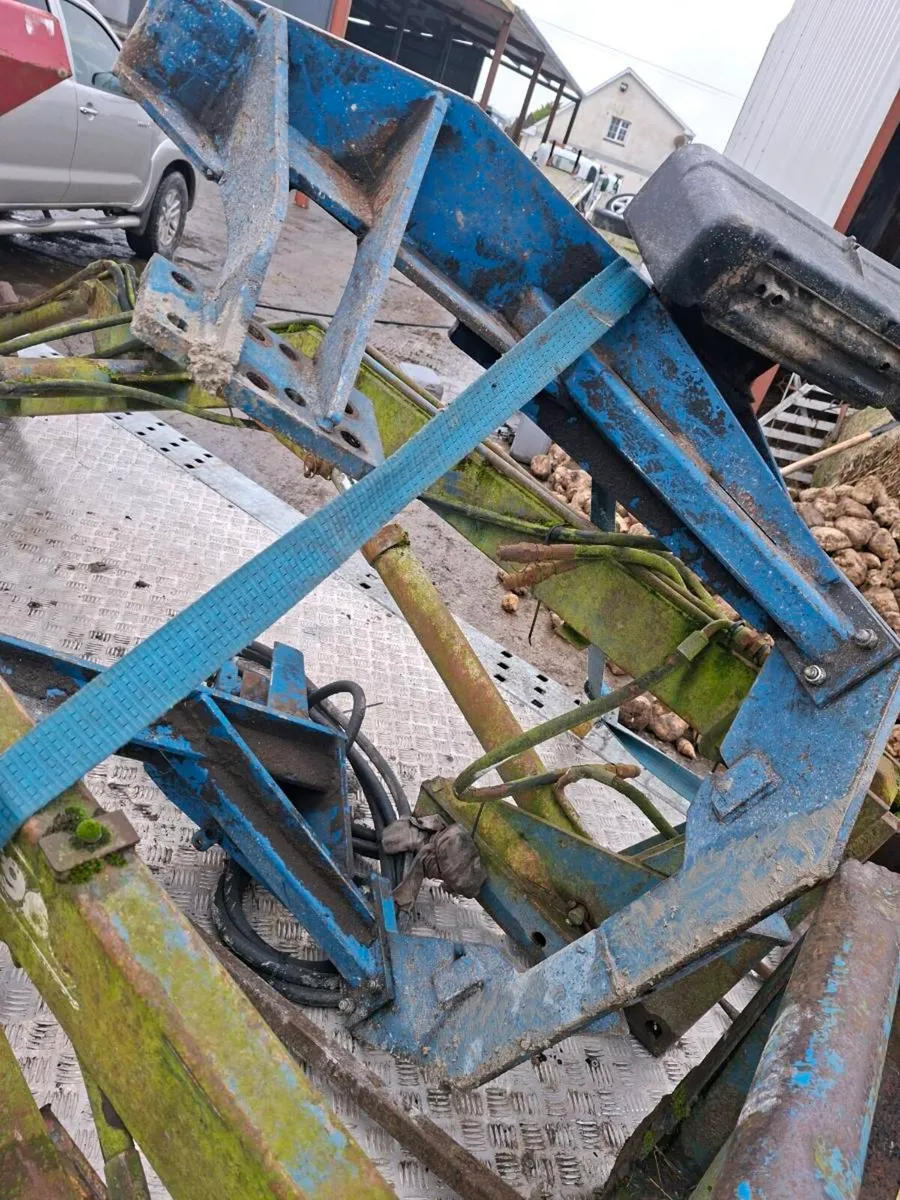 Tanco 978 power loader - Image 2