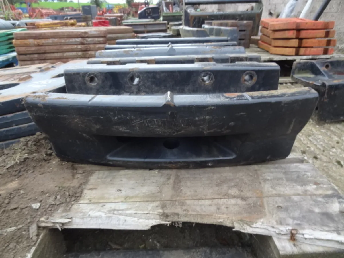 New Holland Front Fan Weight Carrier Blocks - Image 2