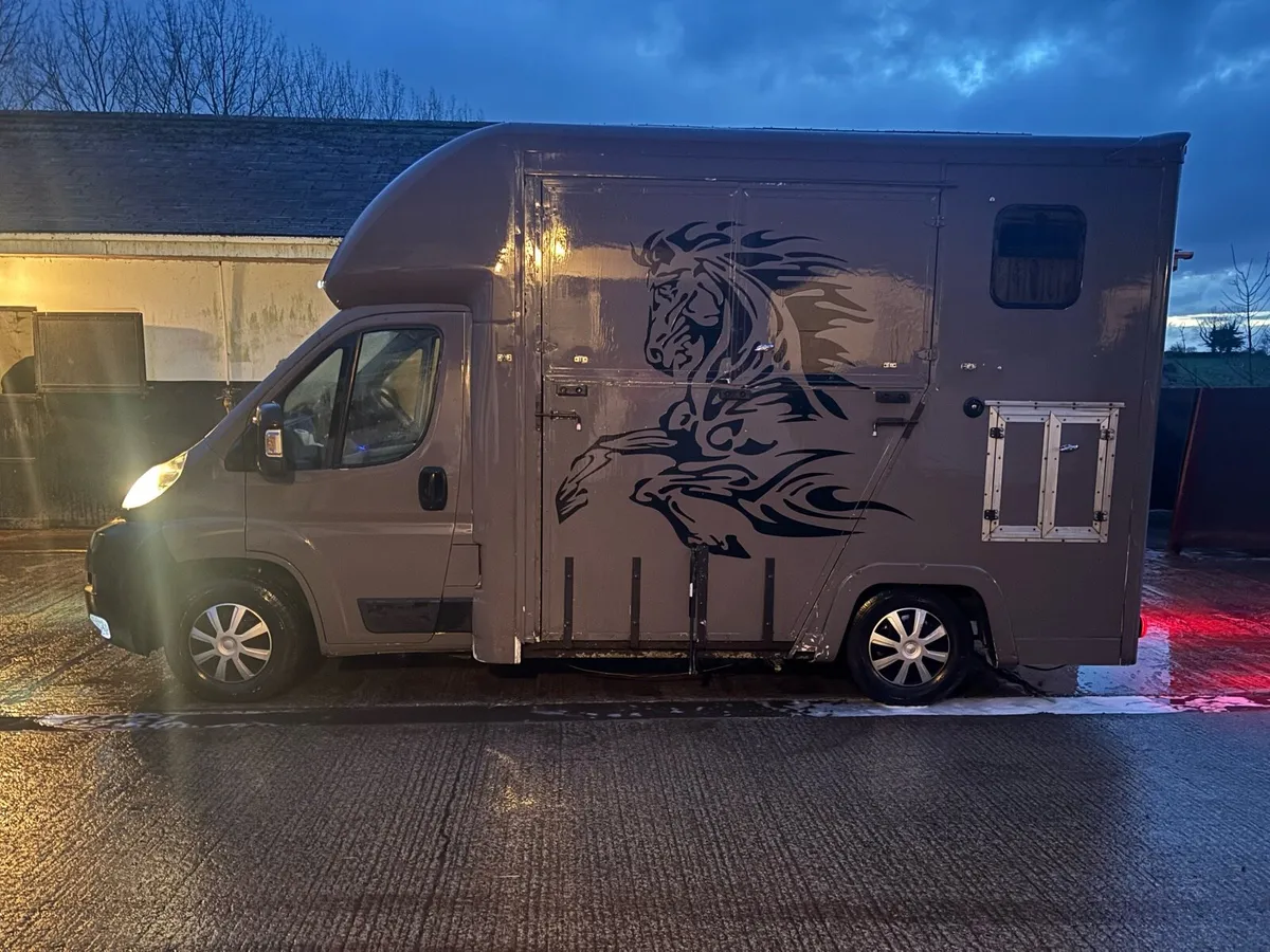 Peugeot Boxer 2 Stall - Image 1