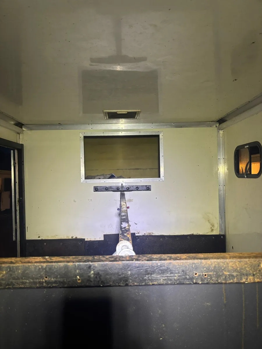 Peugeot Boxer 2 Stall - Image 3