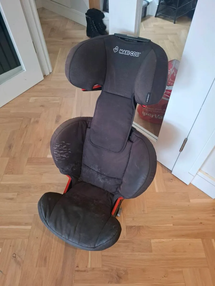 Maxi Cosy Rodifix Car Seat - Image 2