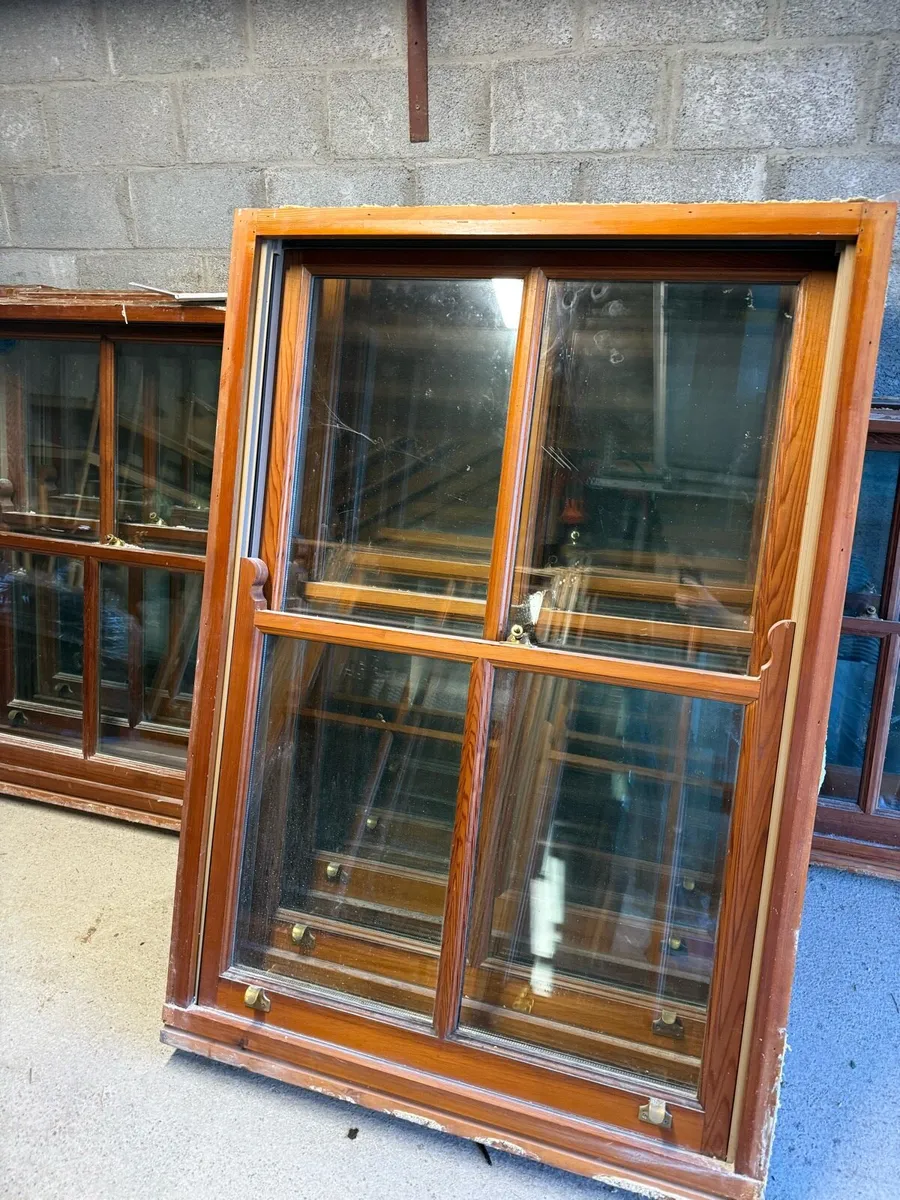 Cedar Wood Sash Windows - Image 4