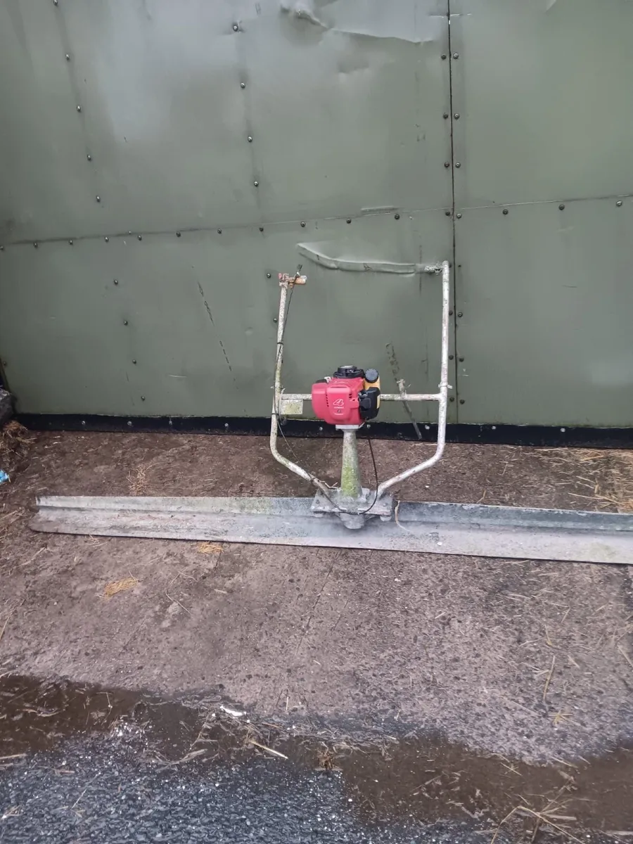 Concrete Vibrating Magic Screed - Image 1