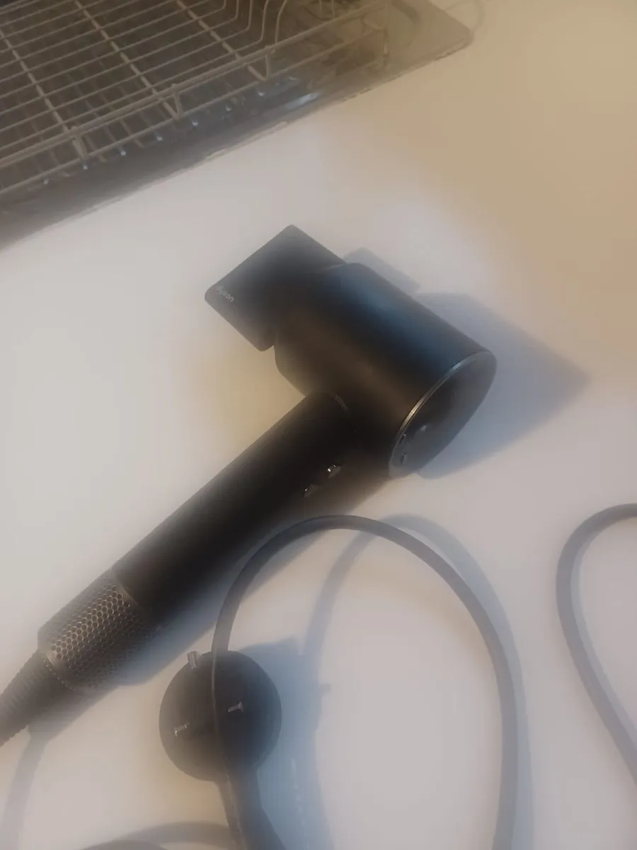 Dyson Supersonic Hairdryer - Image 2