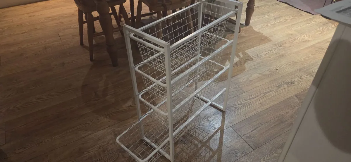 Bathroom storage/shelf unit - Image 1