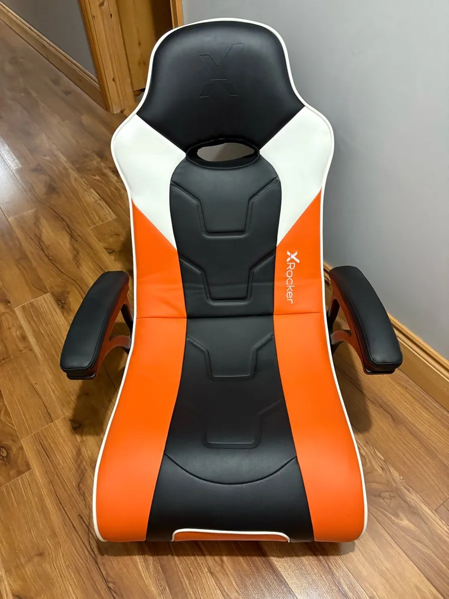 Gaming chair - Image 1