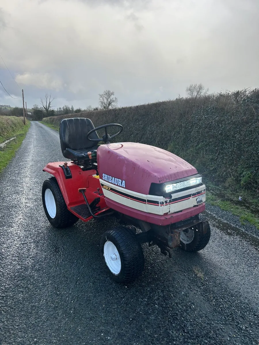 Lawnmower deisel tractor Kubota - Image 1