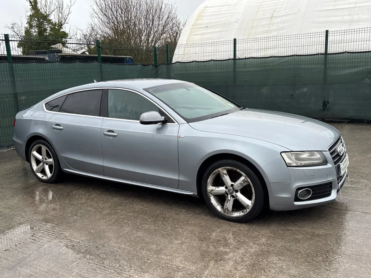 2011 Audi A5  TDI. Light Rear Damage - Image 1