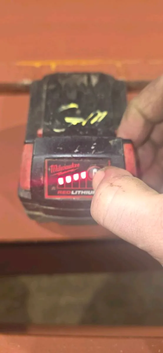 Milwaukee 5ah - Image 4