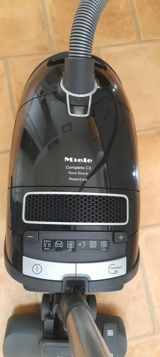Miele vacuum/Hoover cleaner - Image 1