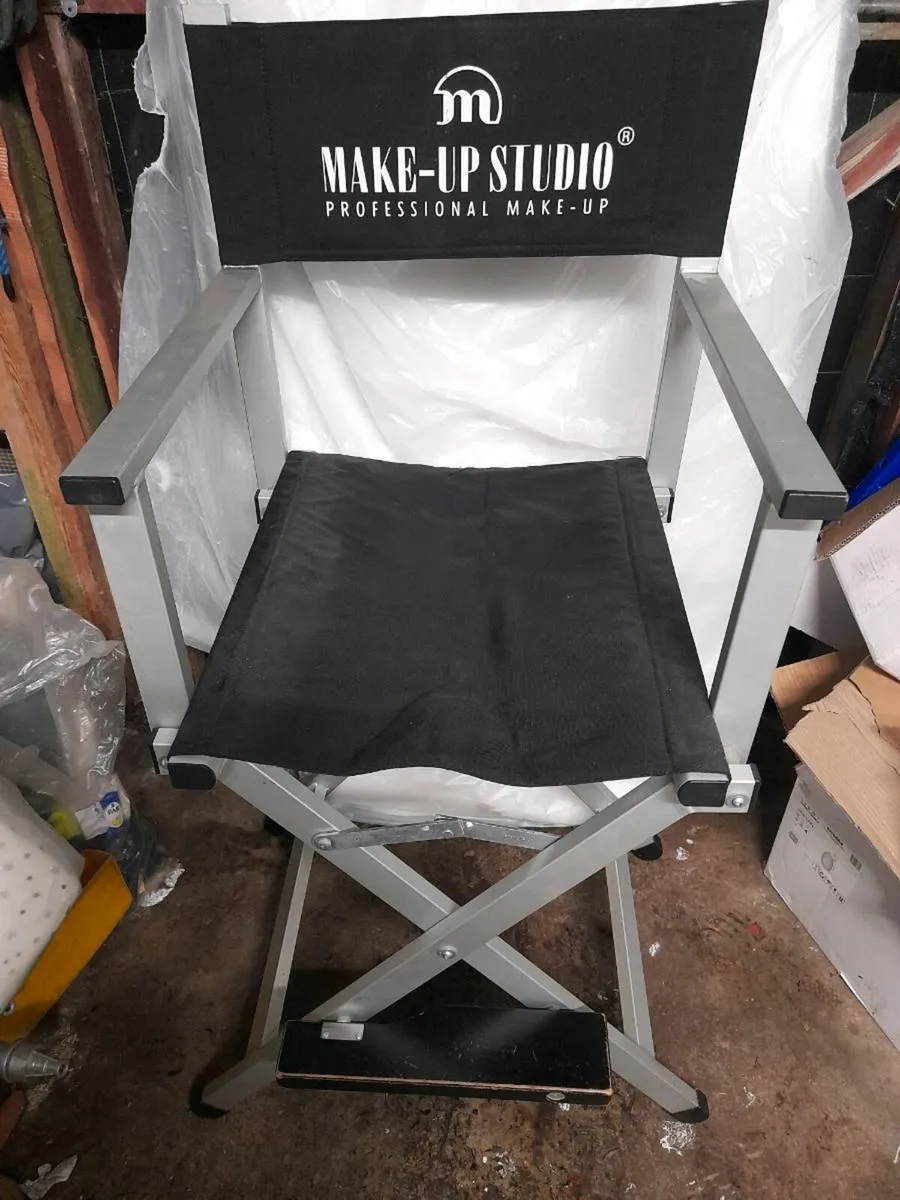 Make up chair - Image 1