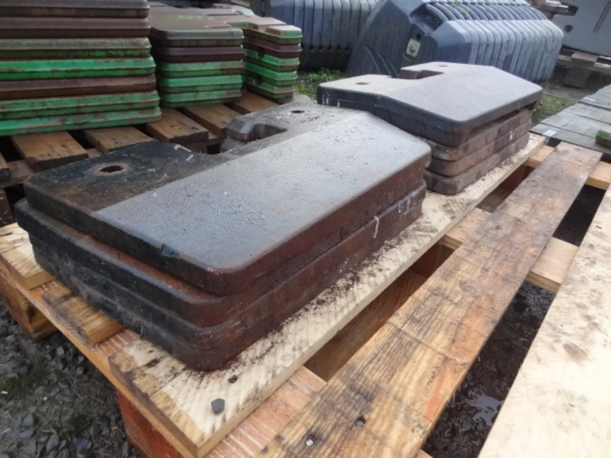 Set of 8 x Zetor Tractor Belly Weights - Image 3